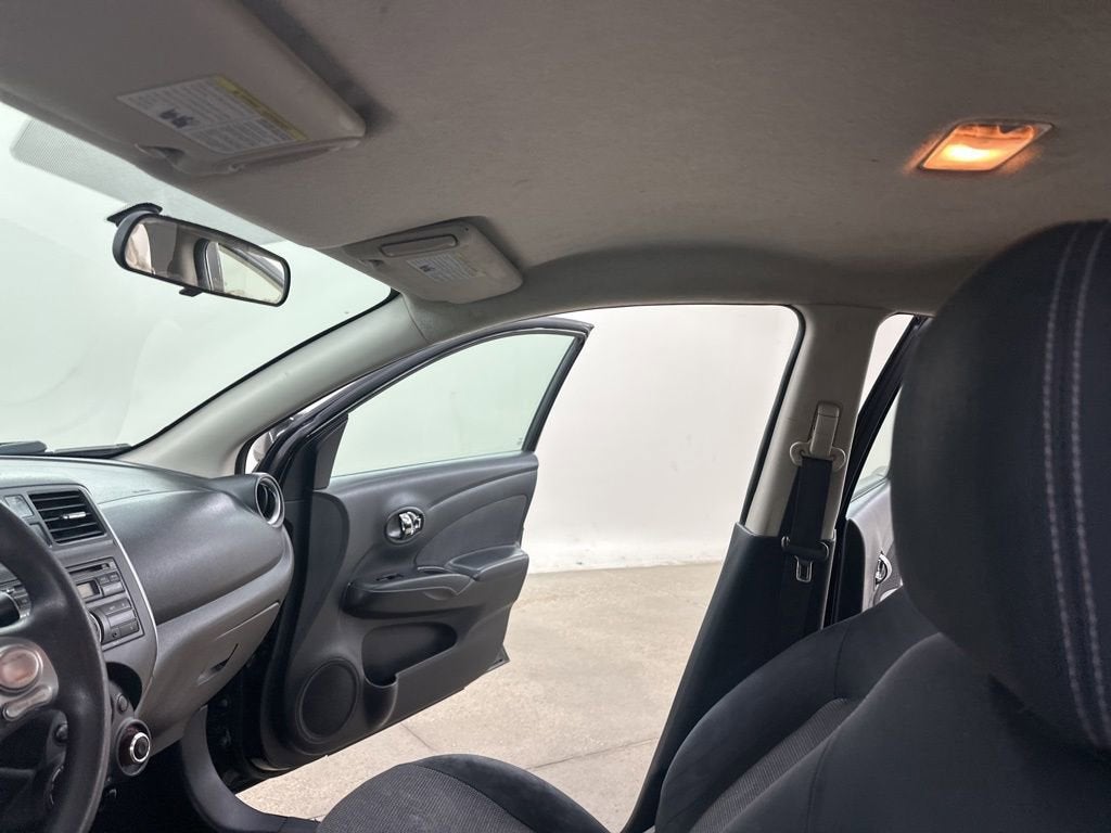 2014 Nissan Versa SV