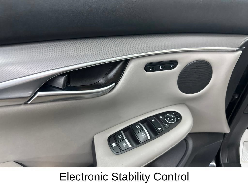 2024 INFINITI QX50 LUXE