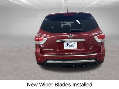 2016 Nissan Pathfinder SL