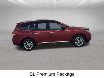 2016 Nissan Pathfinder SL