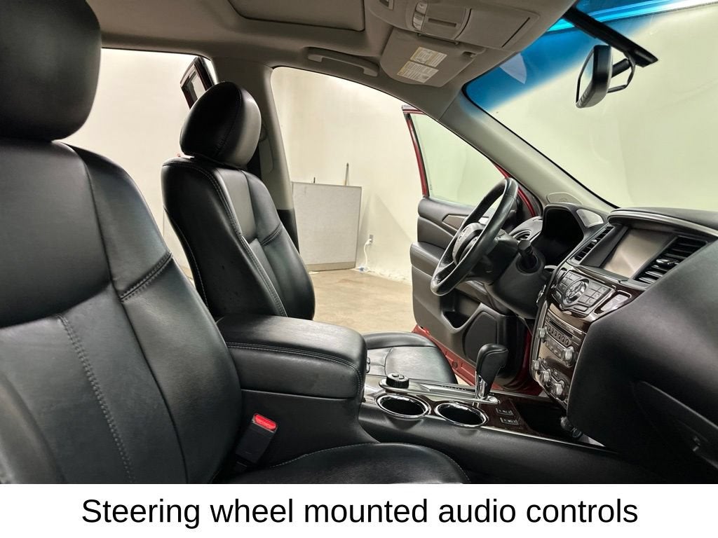 2016 Nissan Pathfinder SL