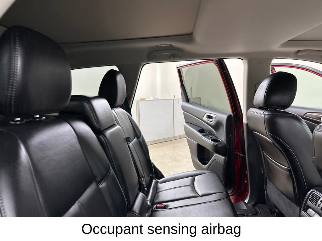 2016 Nissan Pathfinder SL