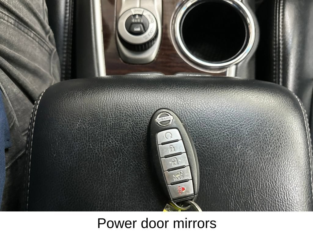 2016 Nissan Pathfinder SL