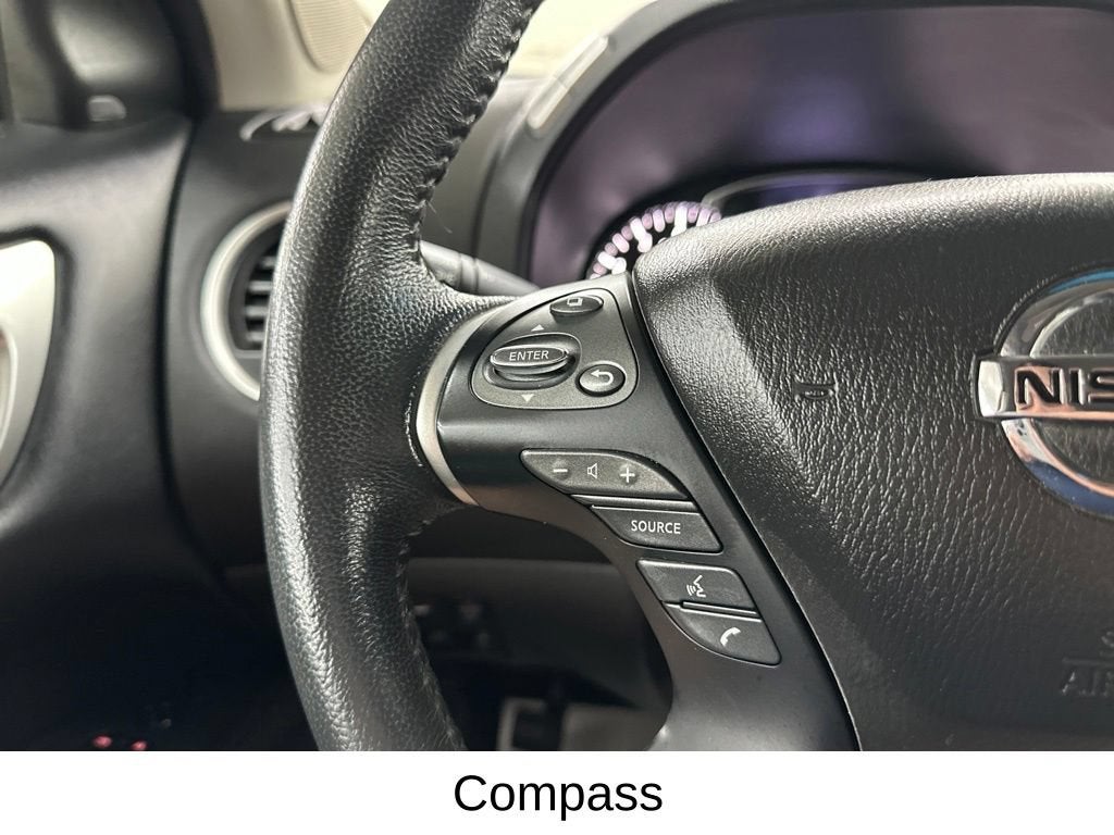 2016 Nissan Pathfinder SL