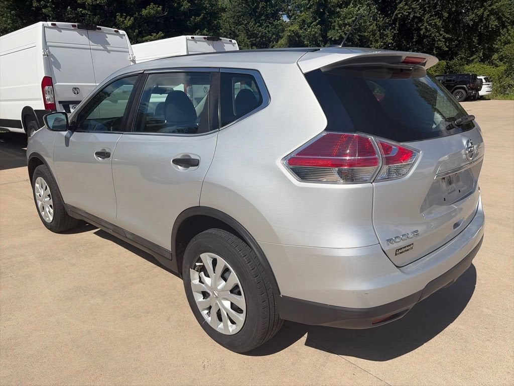 2016 Nissan Rogue SV