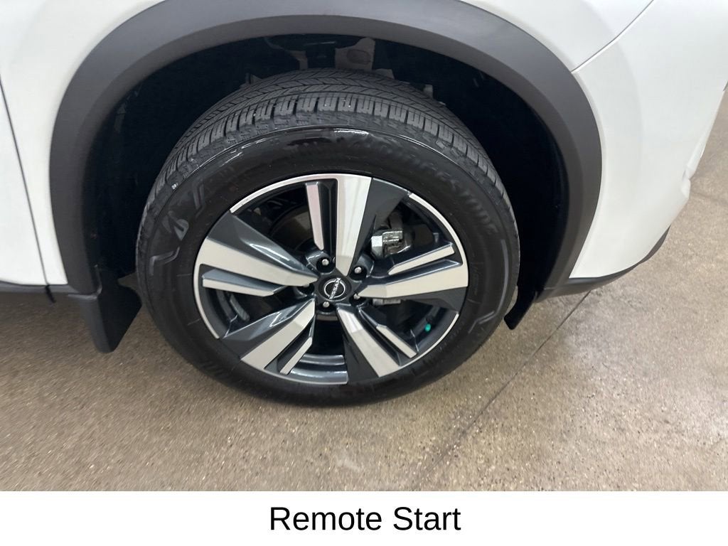 2024 Nissan Rogue SL