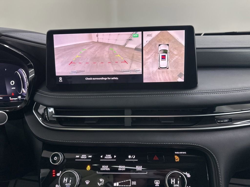 2023 INFINITI QX60 LUXE