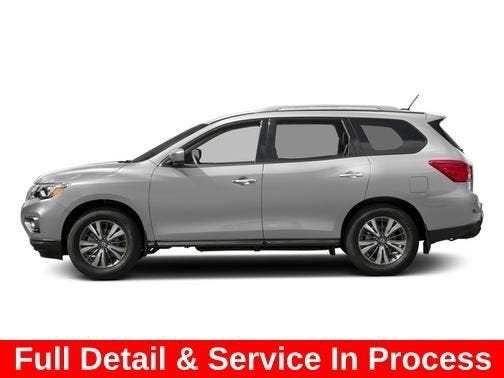 2017 Nissan Pathfinder SL