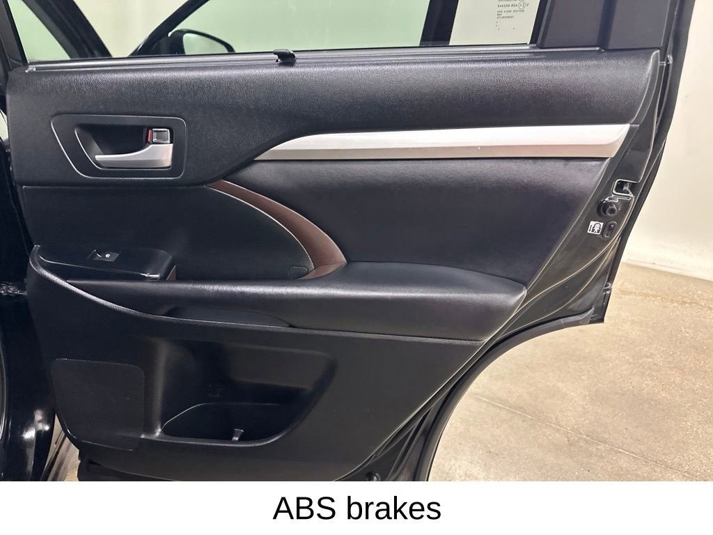 2018 Toyota Highlander SE