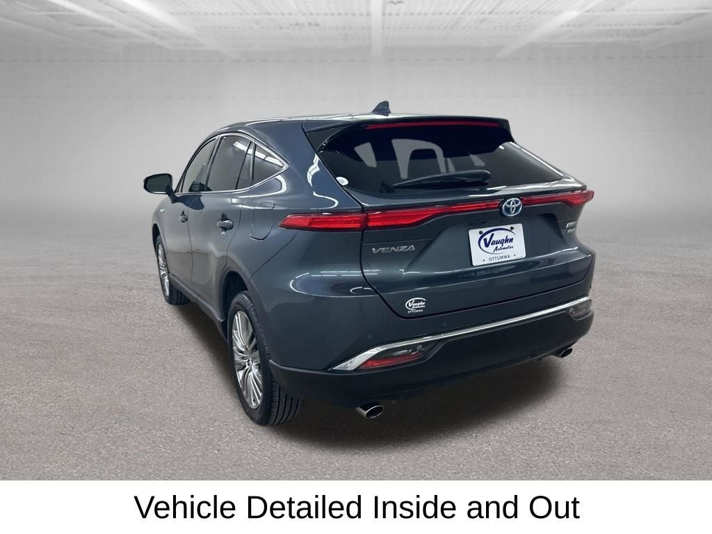 2021 Toyota Venza LE