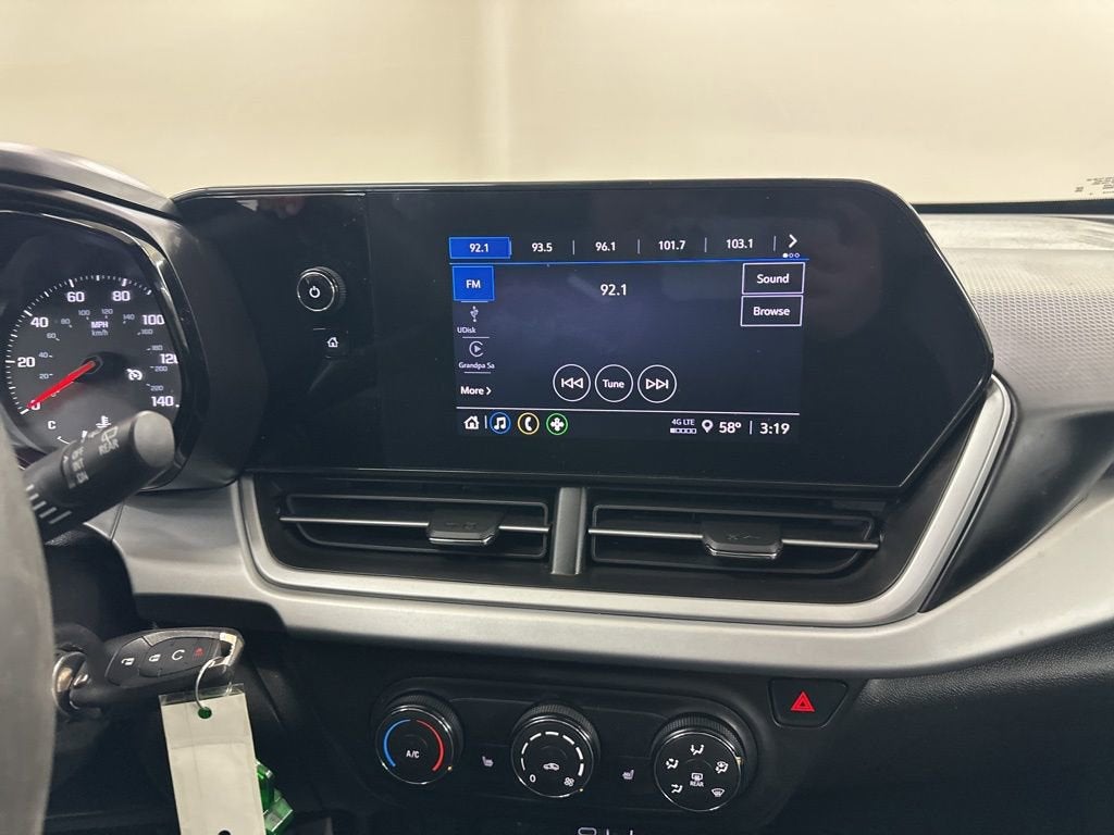 2025 Chevrolet Trax LS