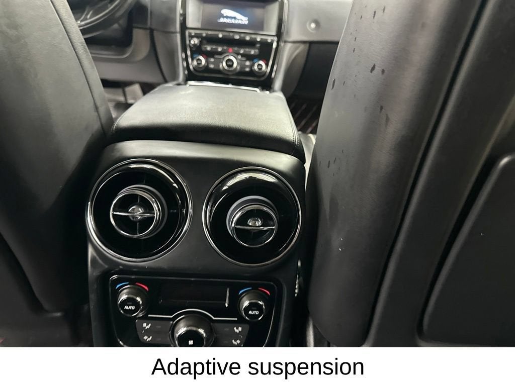 2016 Jaguar XJ R-Sport